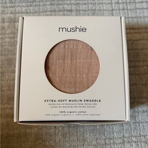 mushie Extra-Soft Muslin Swaddle - Dusty Rose